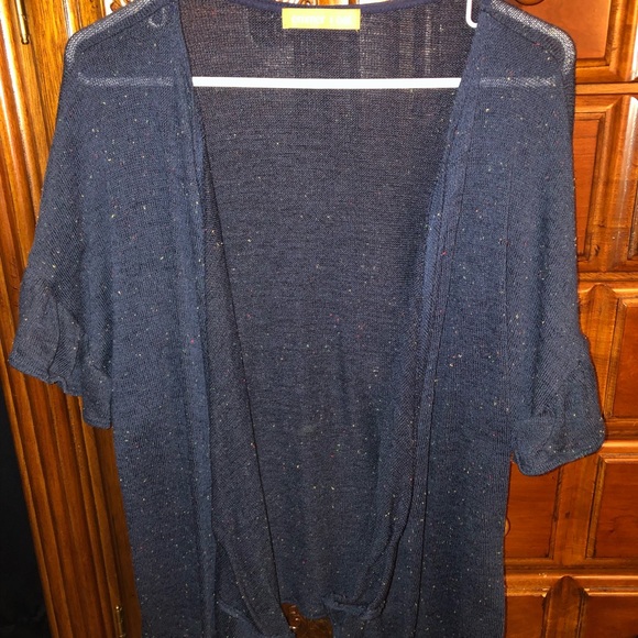 Emmer and oat spring cardigan - Picture 1 of 3